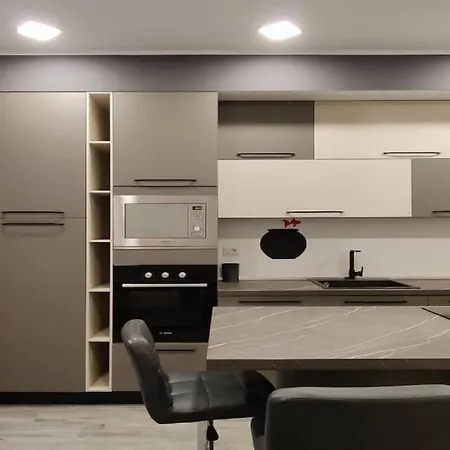 De Angeli District Apartment Milan