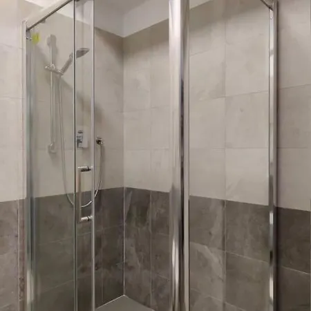 De Angeli District Apartment